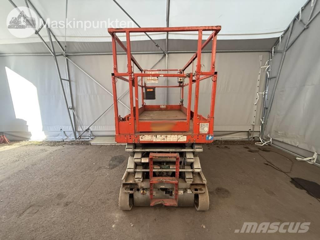 SkyJack SJ III 4626 剪式升降機