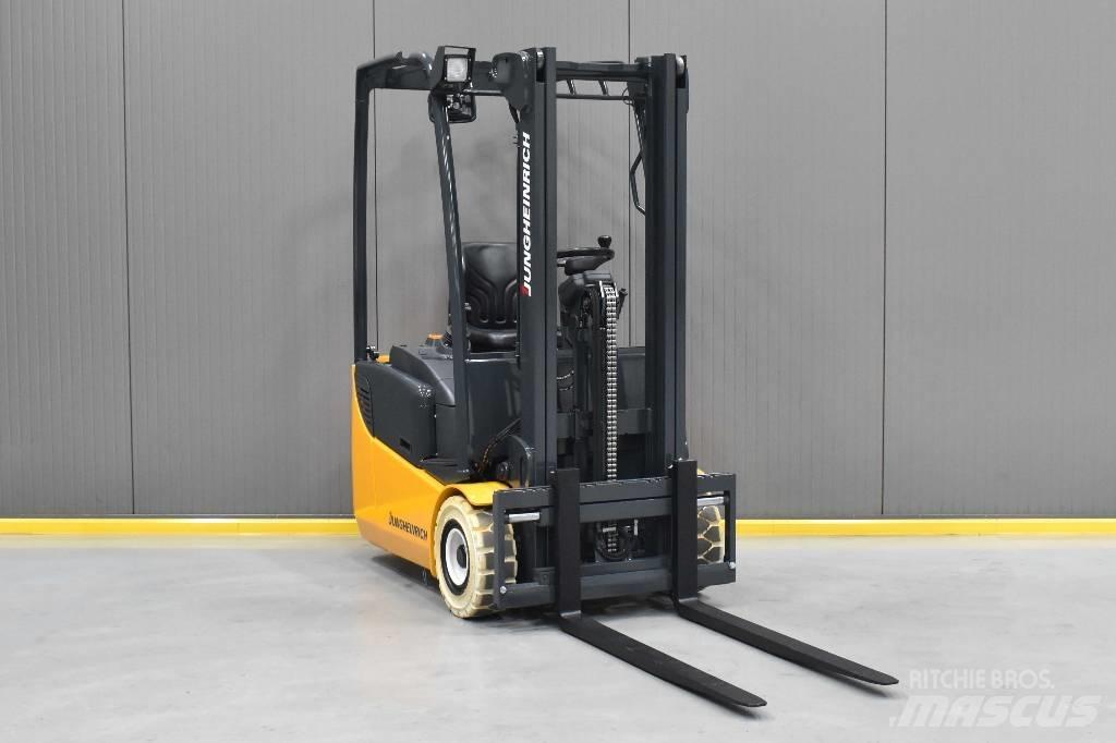 Jungheinrich EFG 110 電動堆高機