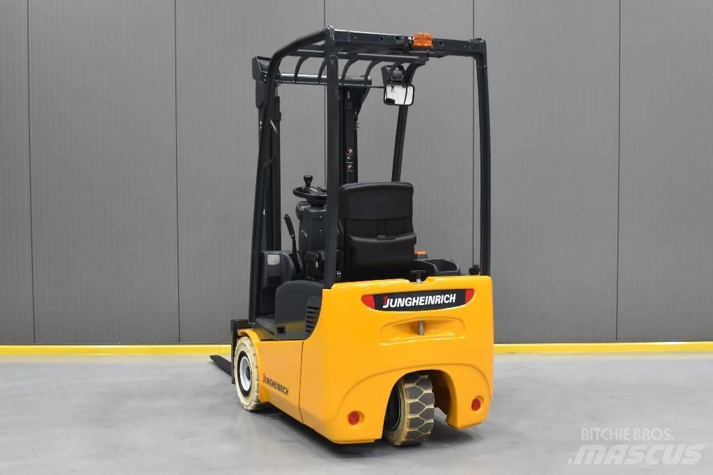 Jungheinrich EFG 110 電動堆高機