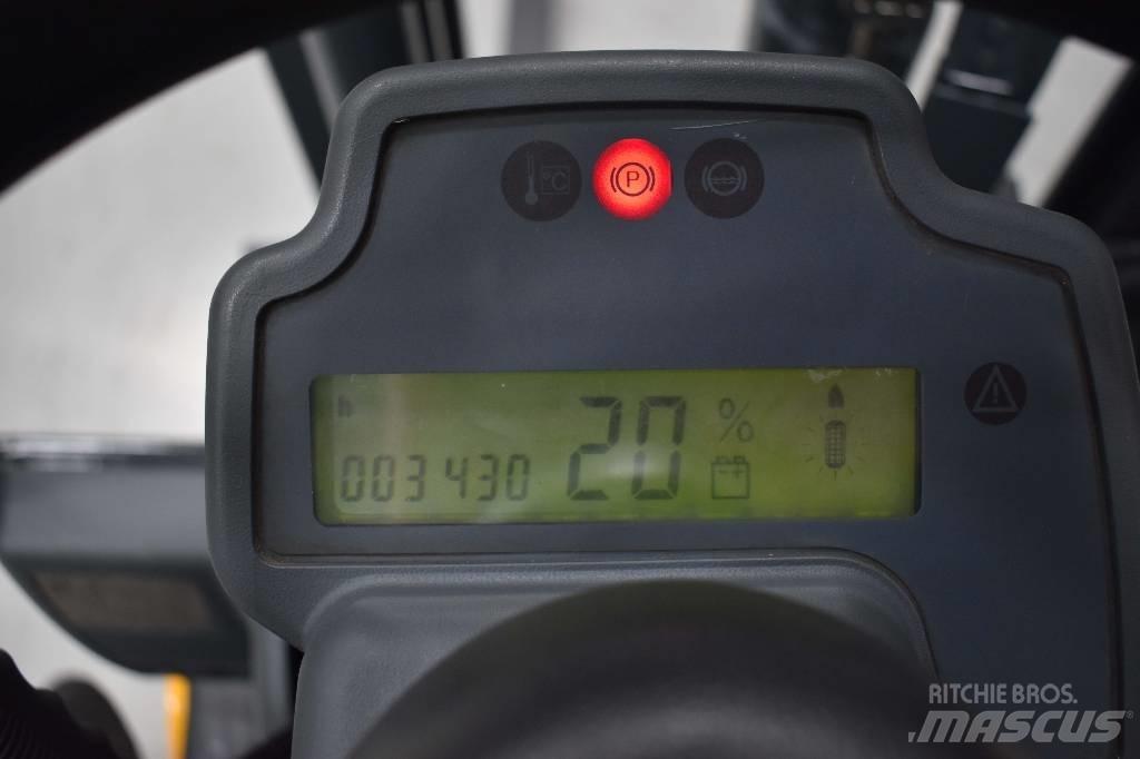 Jungheinrich EFG 110 電動堆高機