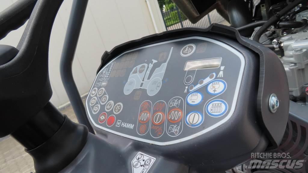 Hamm HD13i VV 雙輪滾壓機