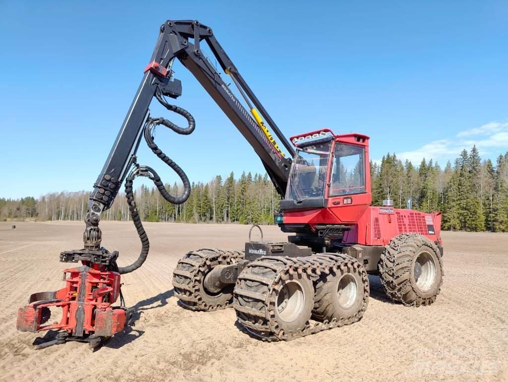 Komatsu 901 TX 收穫機