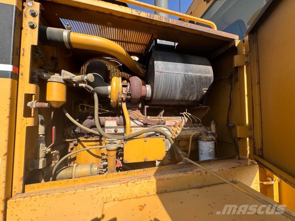 CAT 140 H 平土機