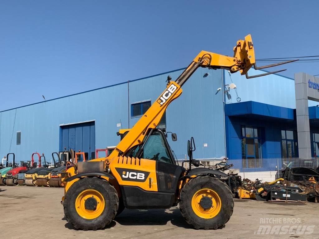 JCB 526-56 Agri 農業用伸縮臂裝載機