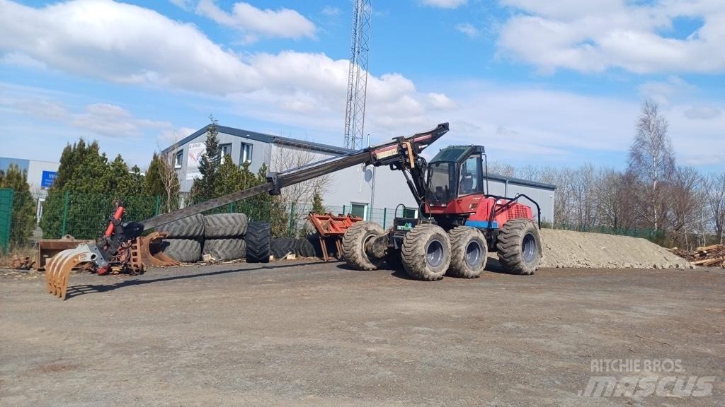 Valmet 921 收穫機