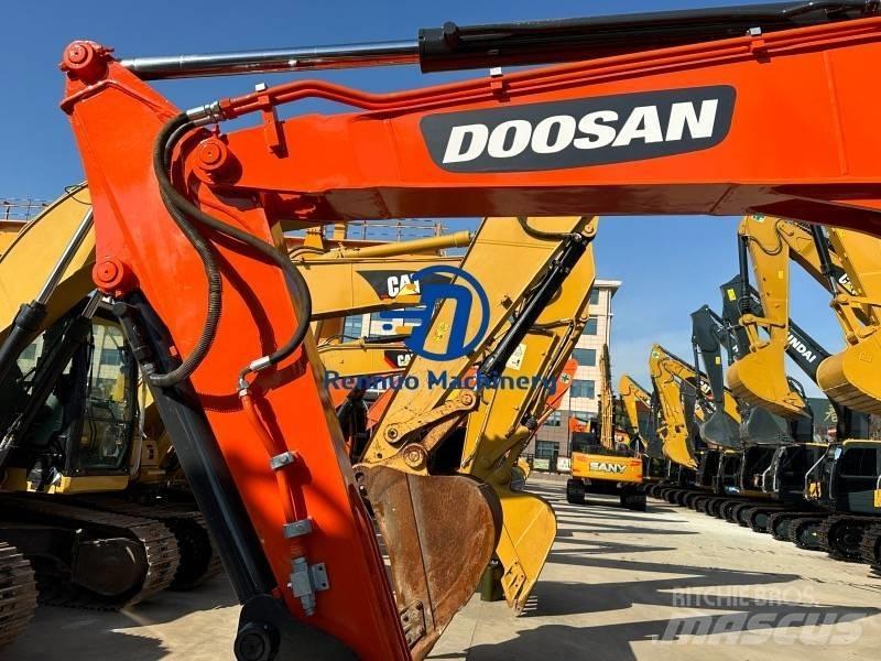 Doosan DX 60 小型挖土機/掘鑿機<7t(小型挖掘機)