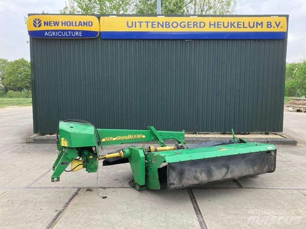 John Deere 328 割草劑