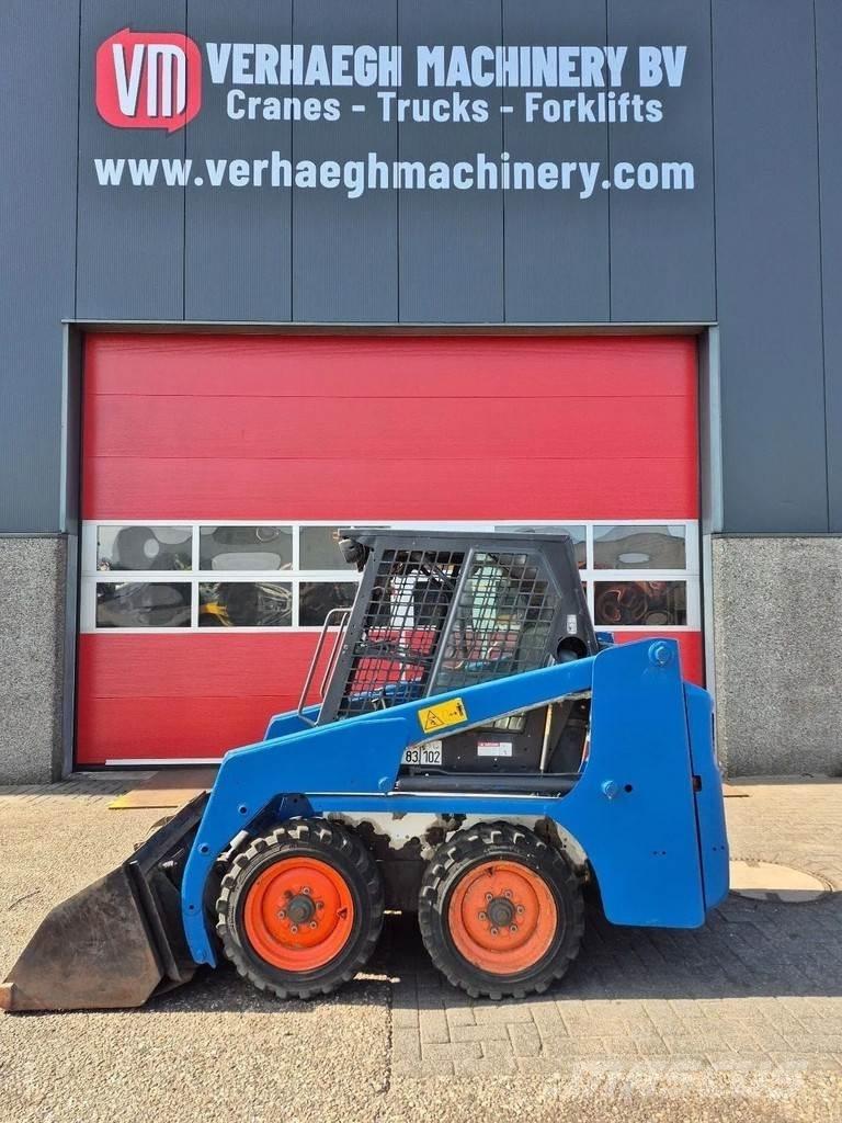 Bobcat 553 滑移轉向裝載機