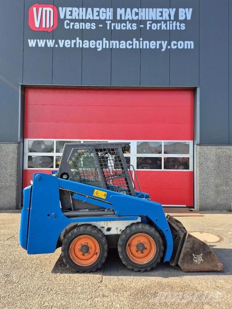 Bobcat 553 滑移轉向裝載機