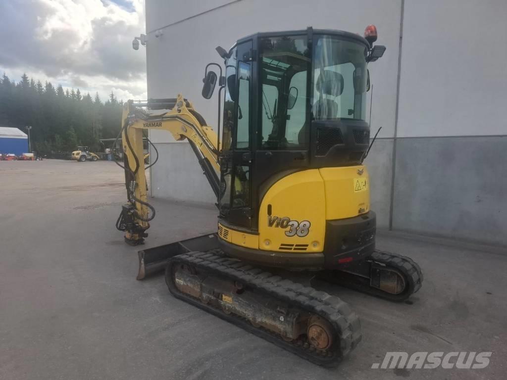 Yanmar Vio 38-U 小型挖土機/掘鑿機<7t(小型挖掘機)