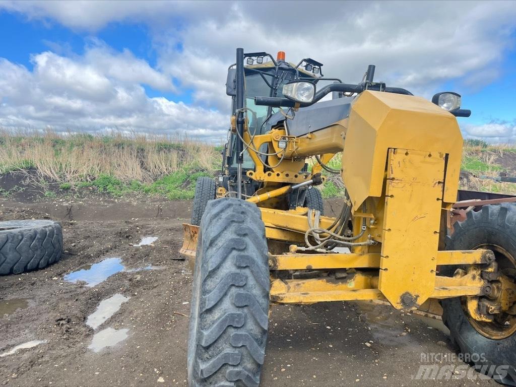 CAT 12 M 平土機