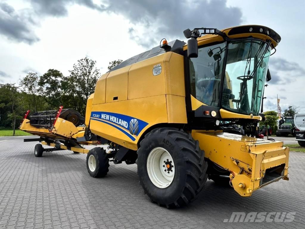 New Holland TC 5.80 聯合收穫機