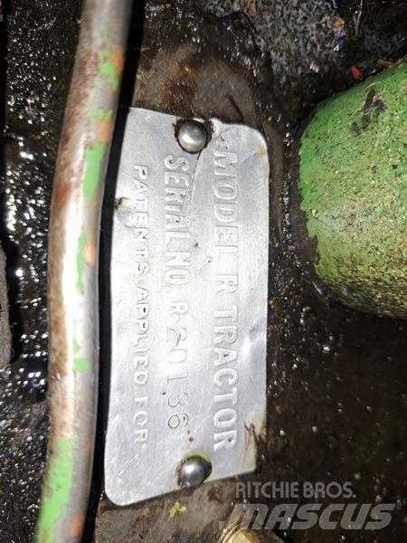 John Deere R Tractor 曳引機