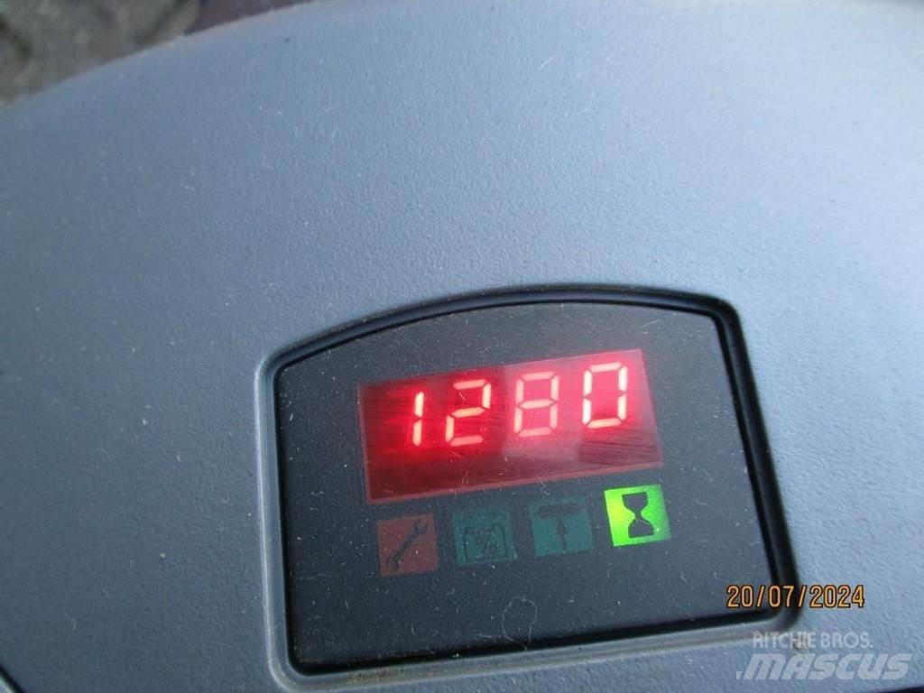 BT SWE 080L 行走控制式堆積機