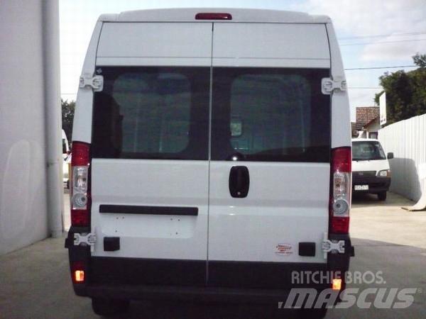 Fiat Ducato Lwbmed 廂式貨物運輸車