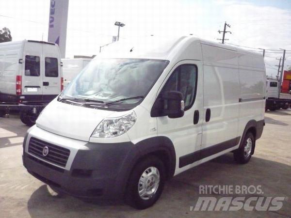 Fiat Ducato Lwbmed 廂式貨物運輸車