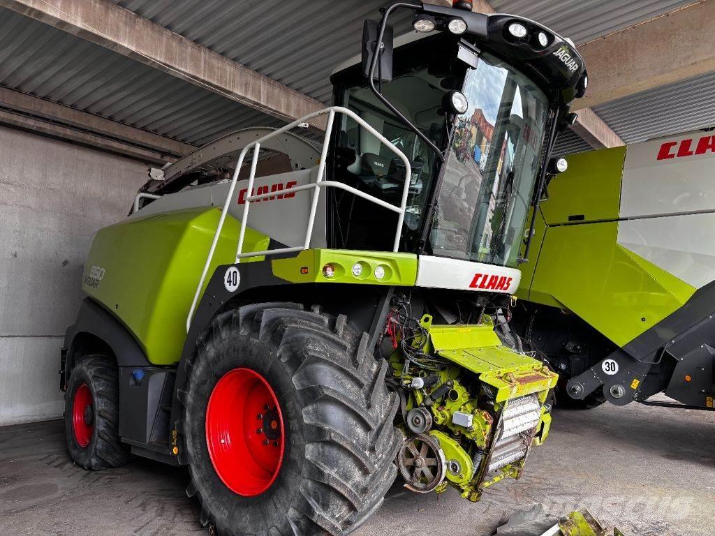 CLAAS Jaguar 850 自走式飼料採集機