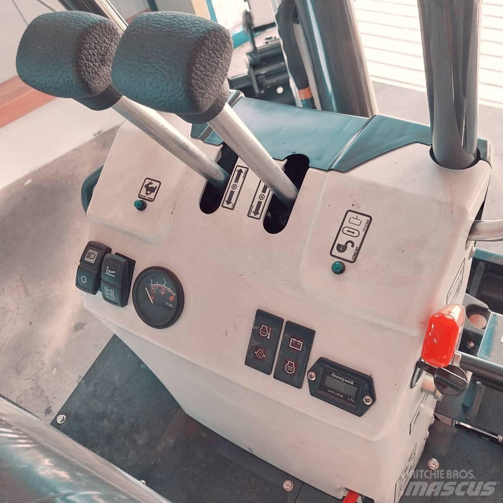 Bobcat E10z 小型挖土機/掘鑿機<7t(小型挖掘機)