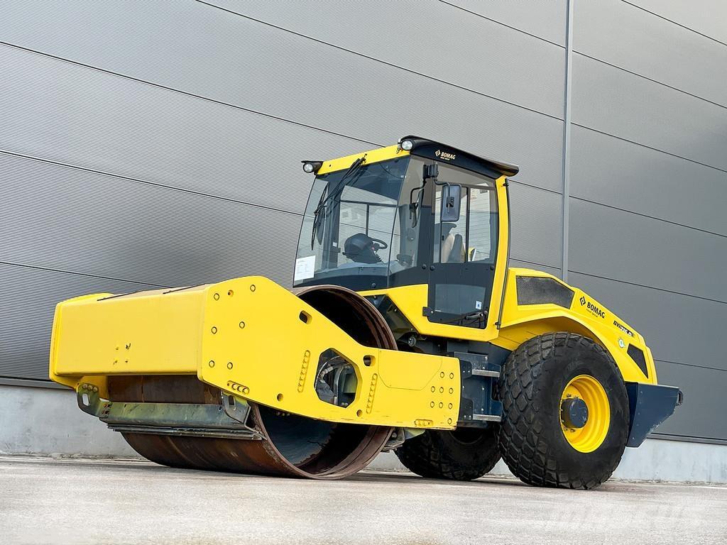 Bomag BW 216 D-5 單輪滾壓機