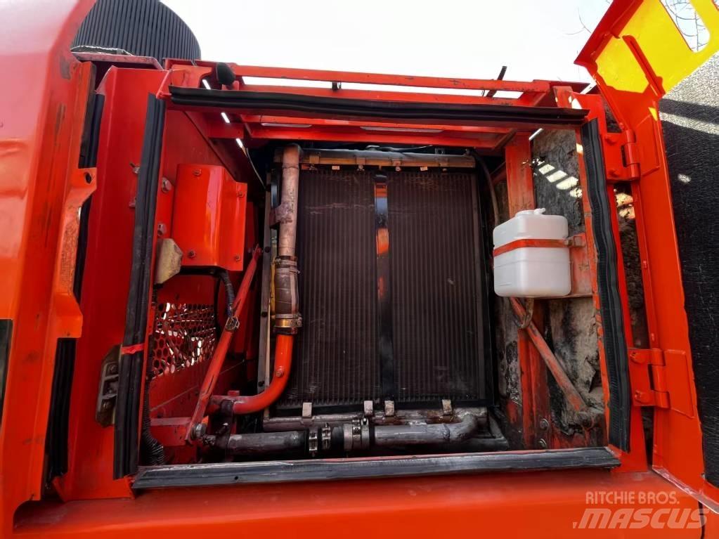Doosan DH225-7 中型挖土機/掘鑿機/挖掘機 7t-12t