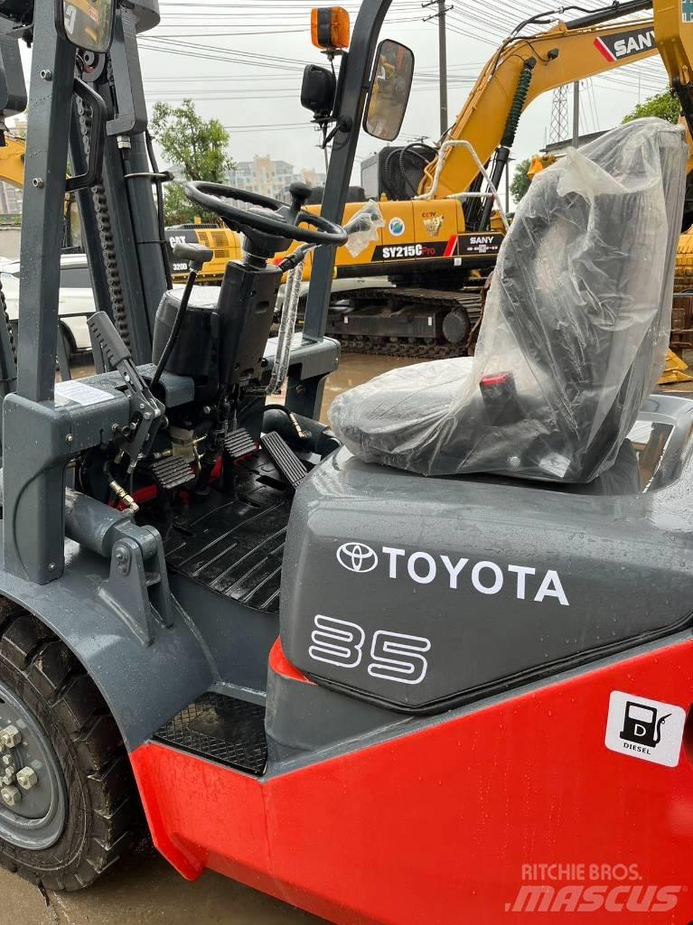 Toyota FD 35 柴油卡車