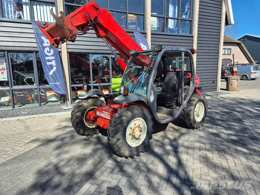 Manitou MT 523 伸縮臂操作車