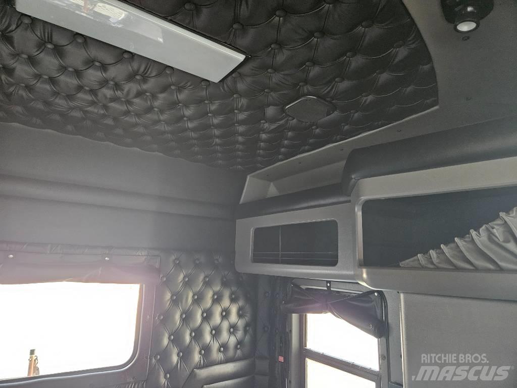Kenworth W 900 曳引機組件