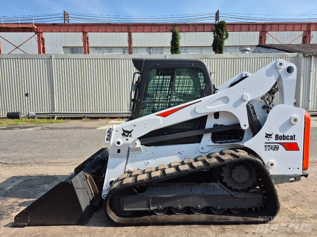 Bobcat T 740 滑移轉向裝載機