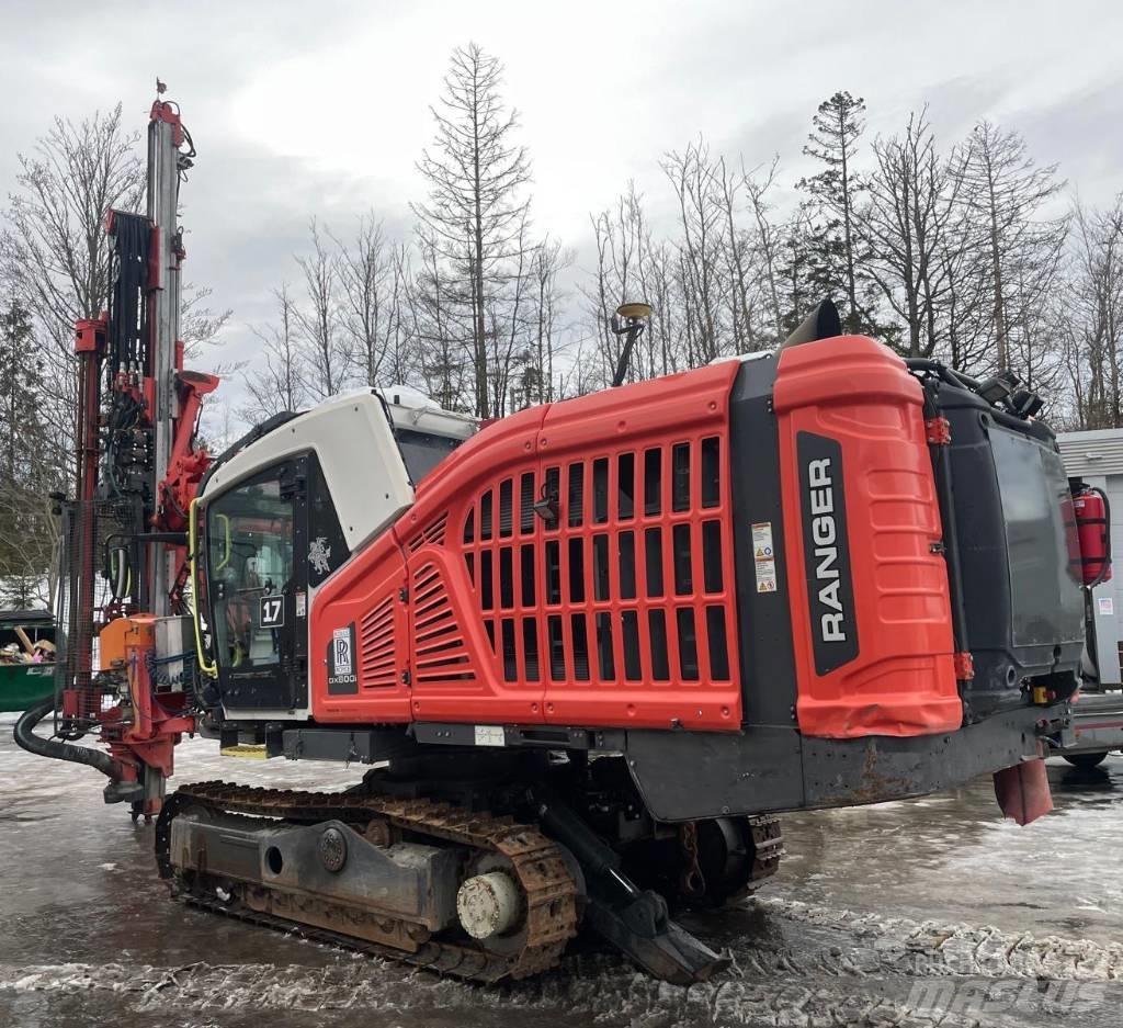 Sandvik DX800i 鑽孔機