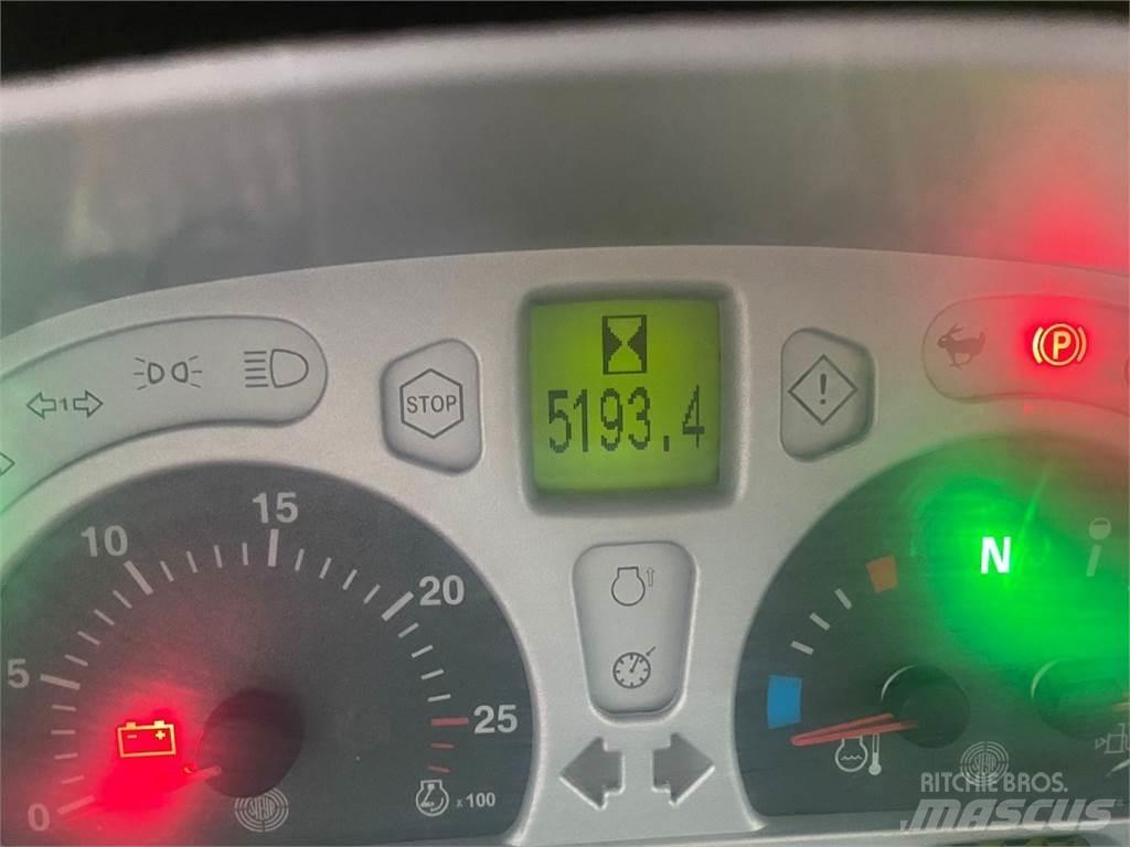 Steyr 6135 Profi 曳引機