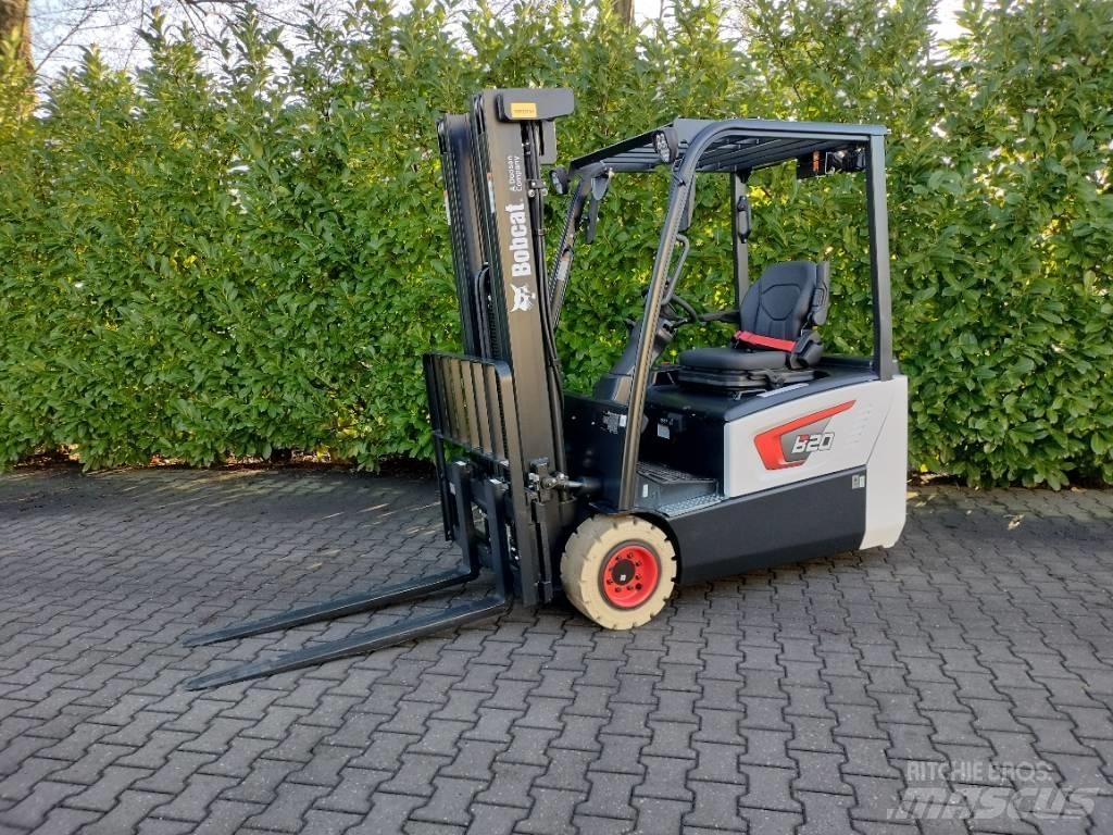 Bobcat B20 T-7 Plus 電動堆高機