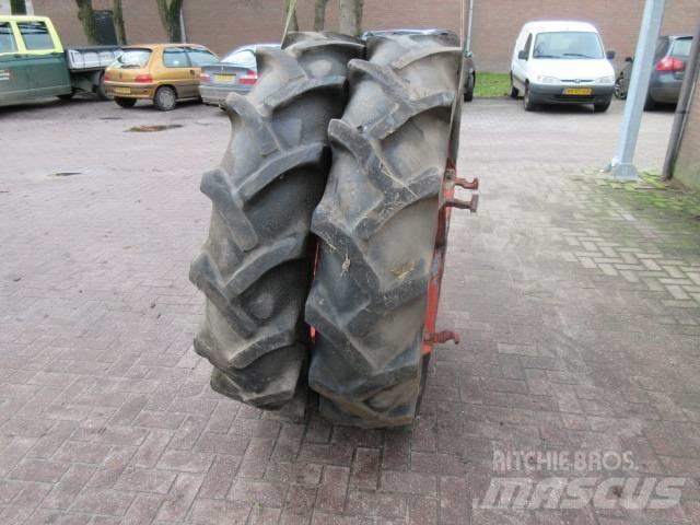 Goodyear 13.6/36 輪胎、車輪和輪圈