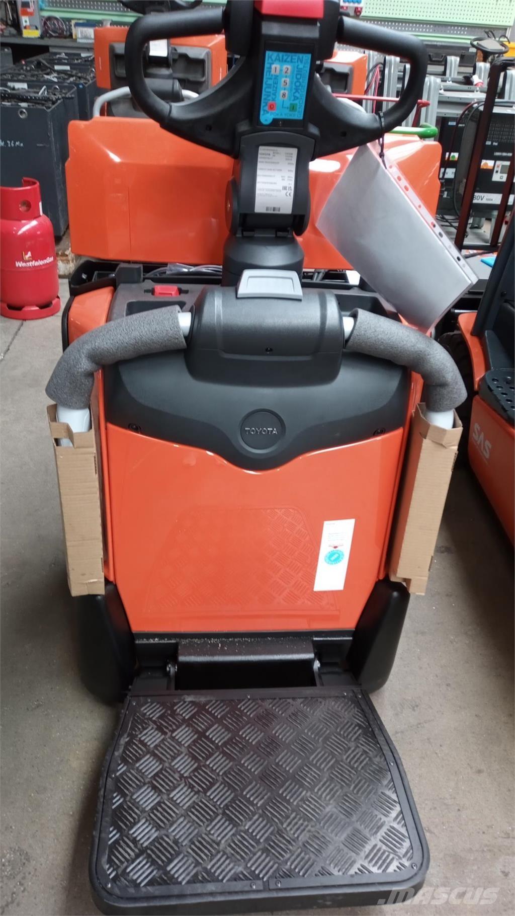 Toyota LPE200B 行走控制式堆積機