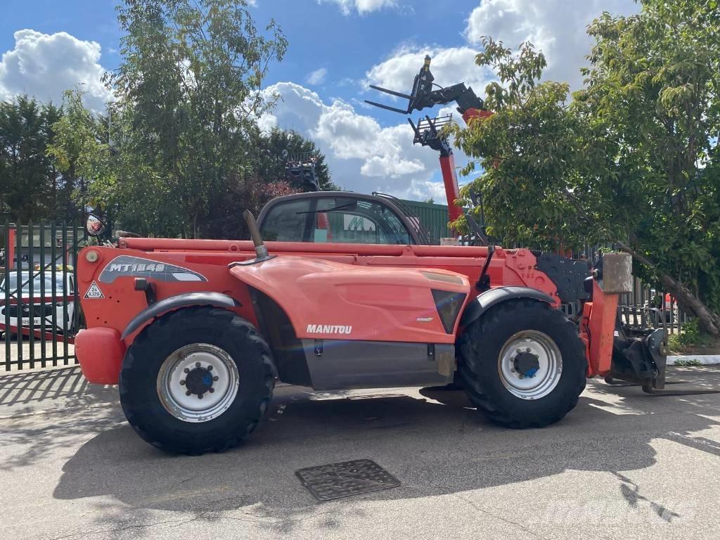 Manitou MT 1840 伸縮臂操作車