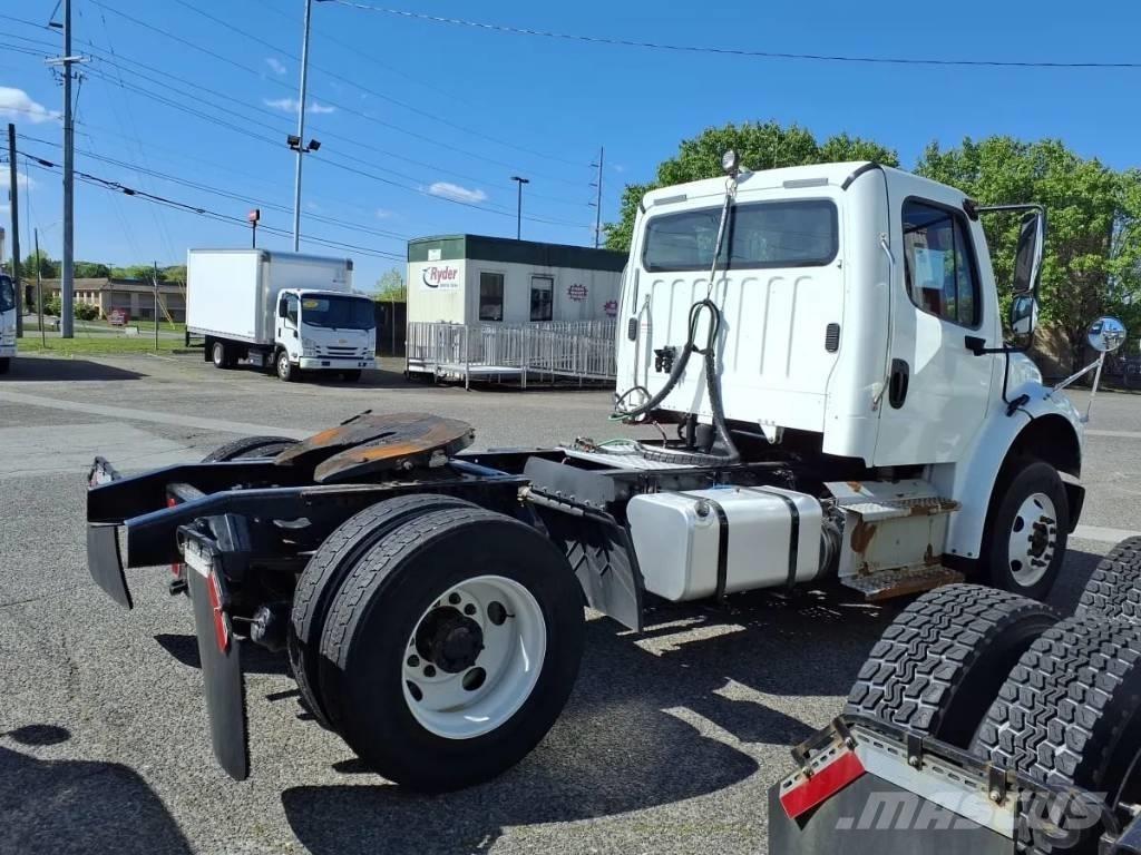 Freightliner M2 106 曳引機組件