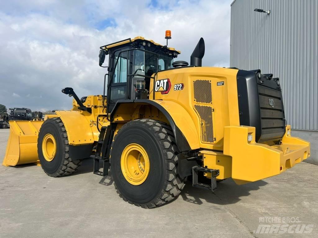 CAT 972 輪胎式裝載機