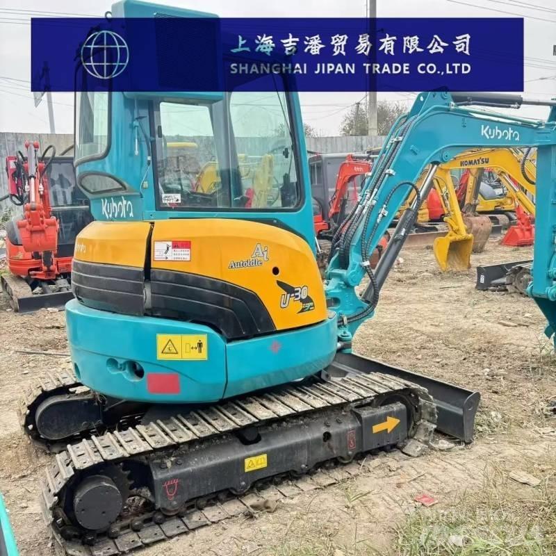 Kubota U 30 小型挖土機/掘鑿機<7t(小型挖掘機)