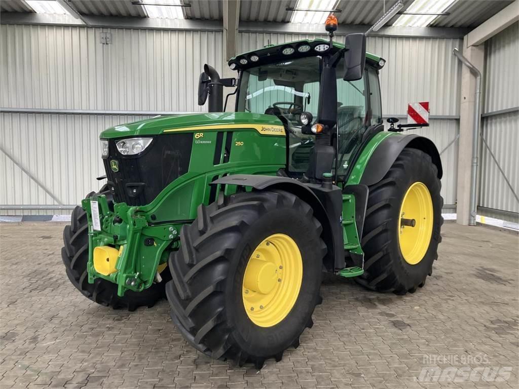 John Deere 6R 250 曳引機