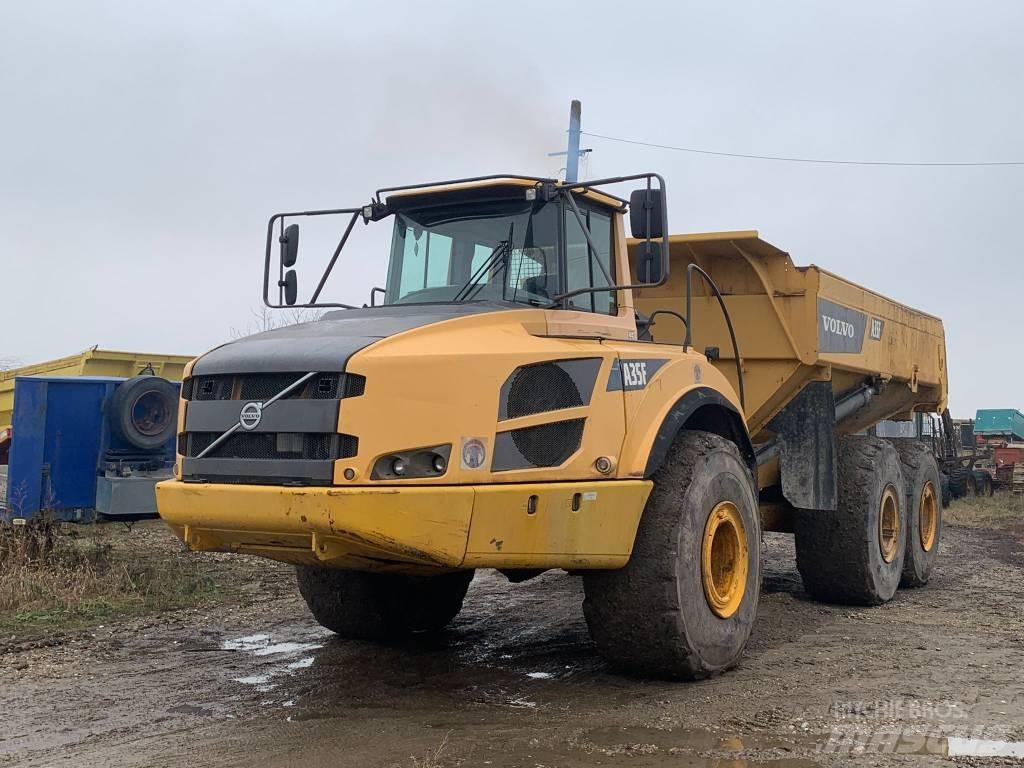 Volvo A 35 F 鉸接式起吊車