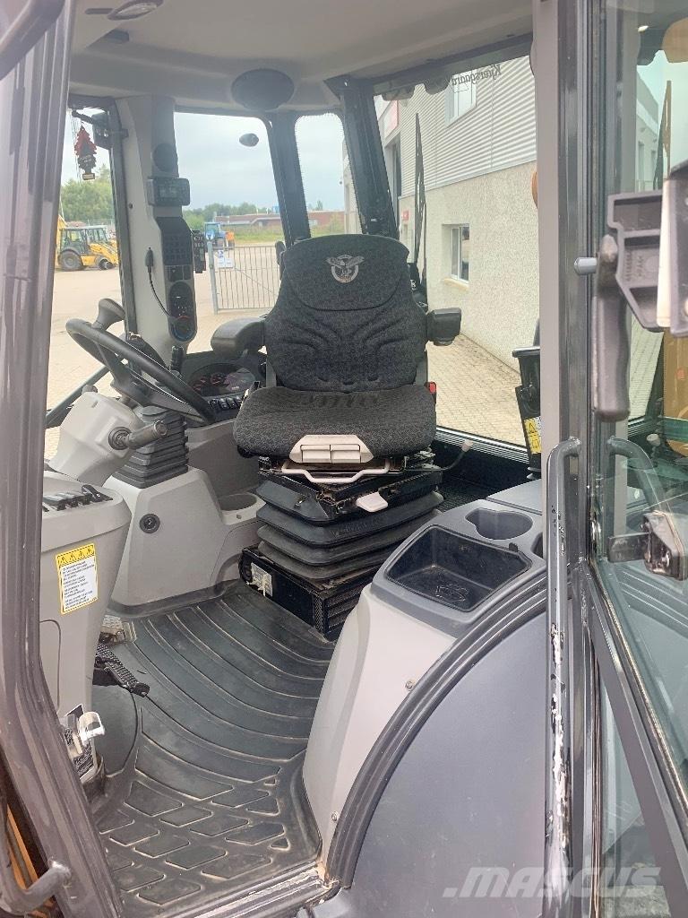 CASE 695 ST 反鏟裝載機