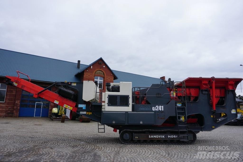Sandvik QJ 241 移動式壓碎機