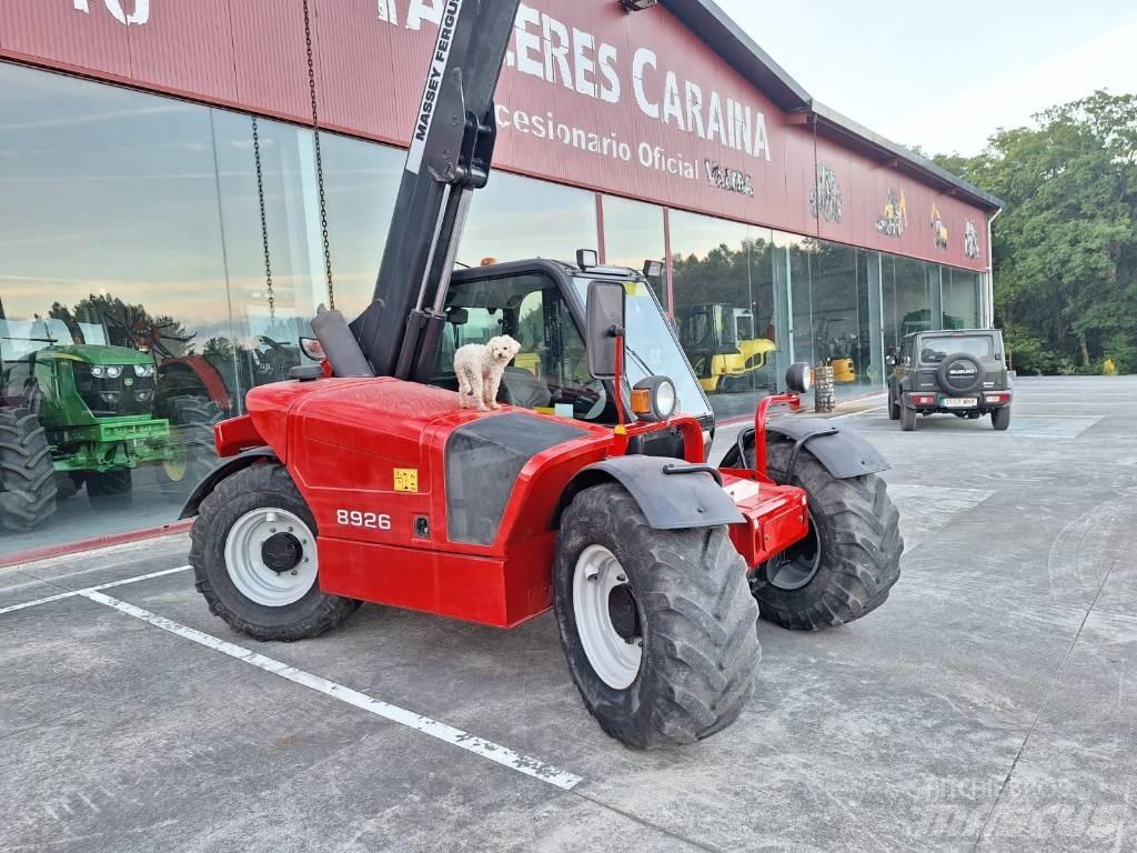 Massey Ferguson 8926 農業用伸縮臂裝載機