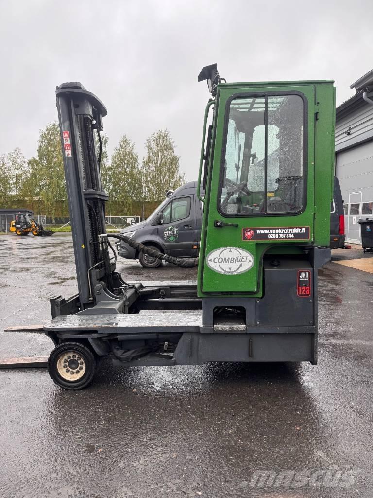 Combilift C 4000 四向前伸式堆高機(叉車)