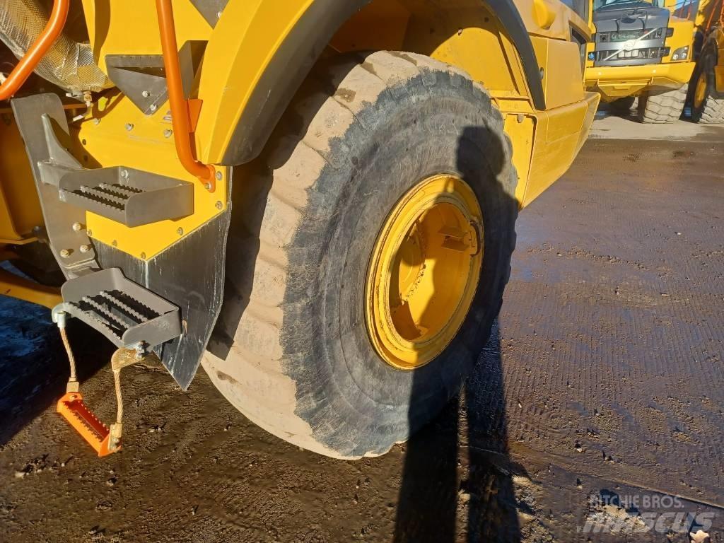 Volvo A 25 G 鉸接式起吊車