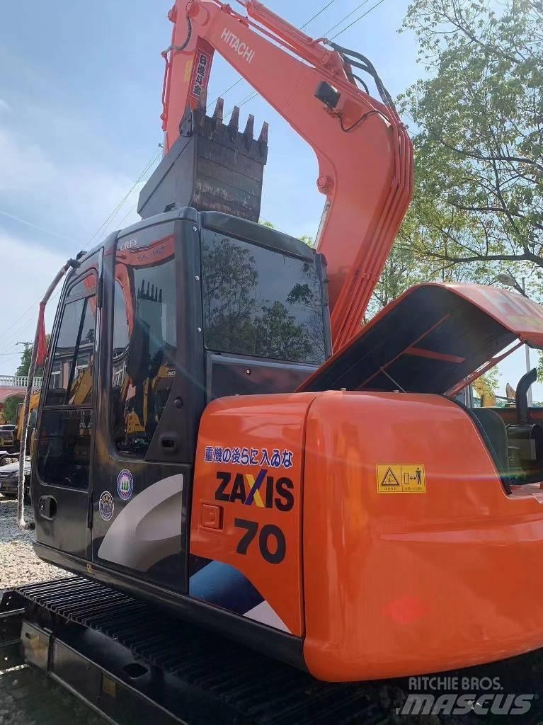 Hitachi ZX70 小型挖土機/掘鑿機<7t(小型挖掘機)