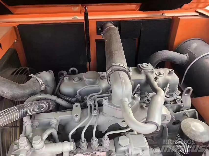 Hitachi ZX70 小型挖土機/掘鑿機<7t(小型挖掘機)