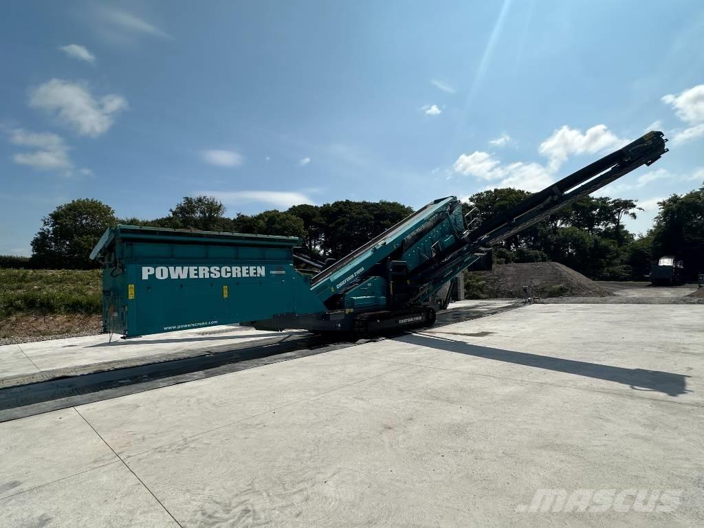 PowerScreen 2100X 移動式篩選機