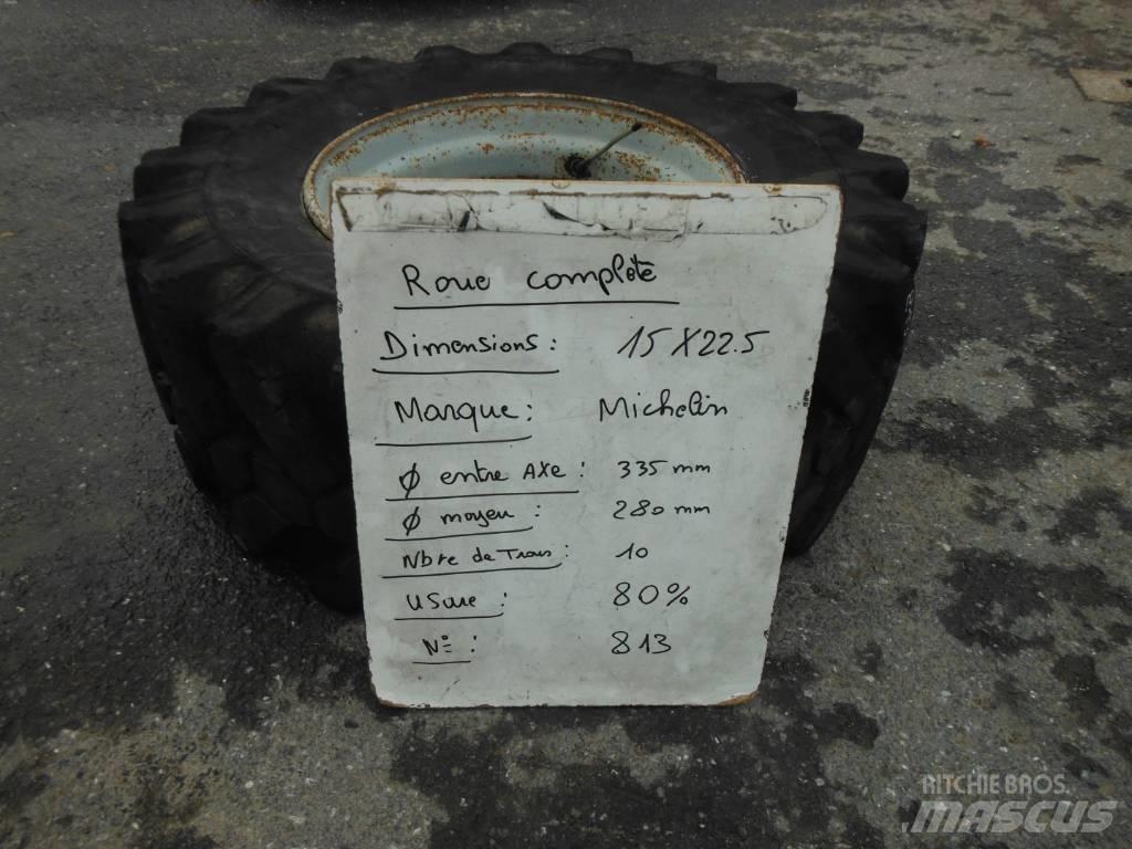 Michelin 15R22.5 輪胎、車輪和輪圈