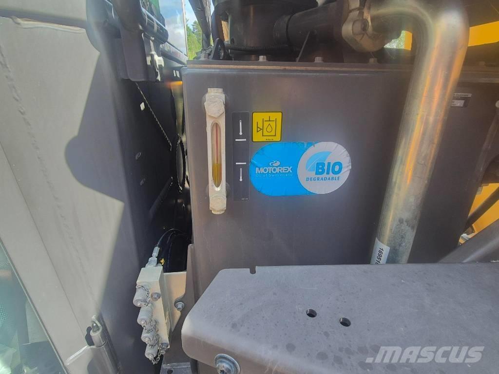 Volvo A25G 鉸接式起吊車