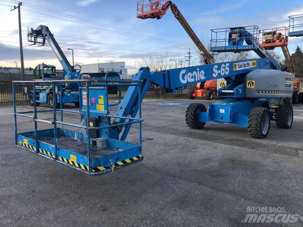 Genie S65 曲臂高空作業車